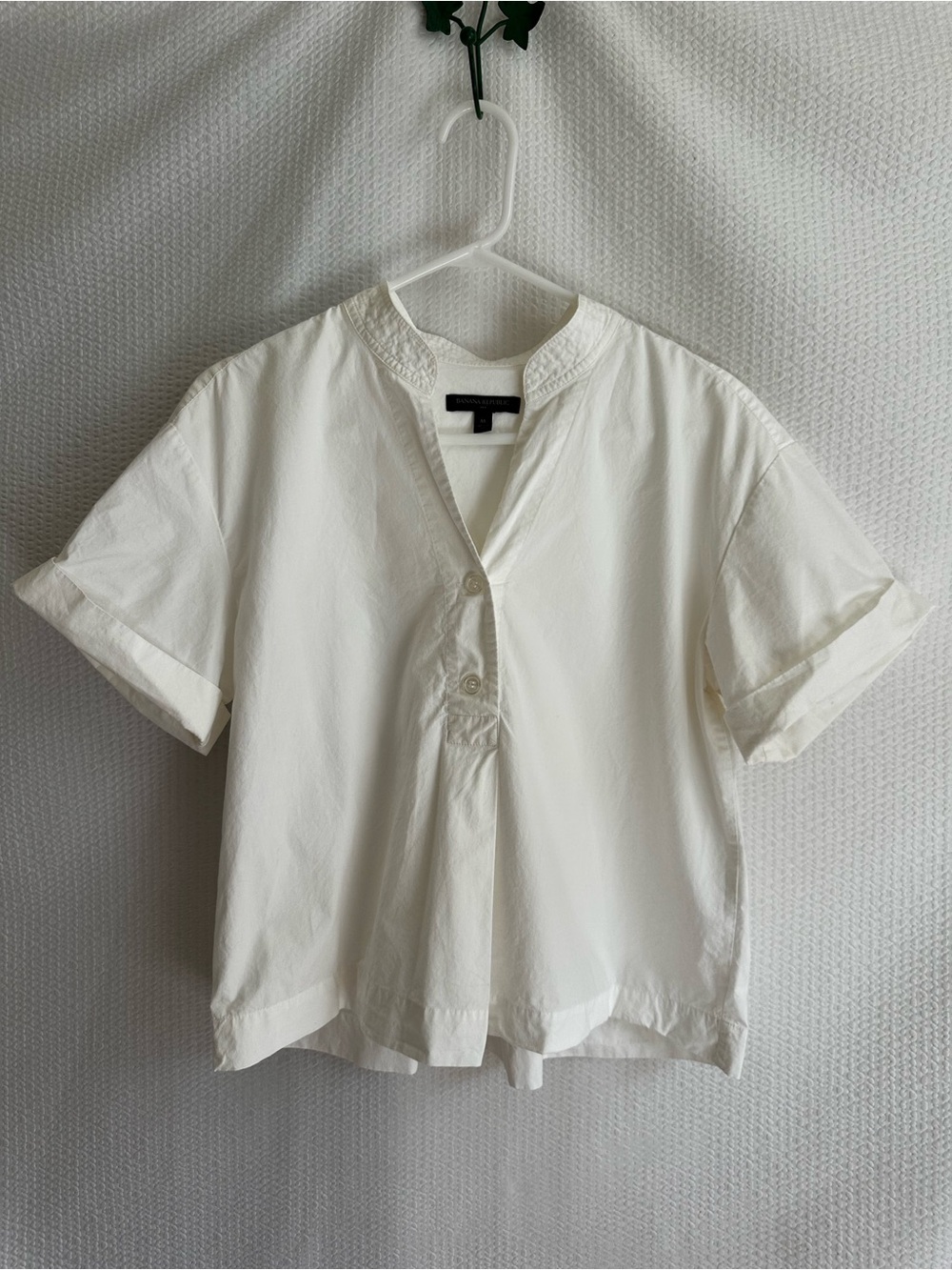 BANANA REPUBLIC White Cotton Short Sleeve Blouse Medium Popover Work Casual Top